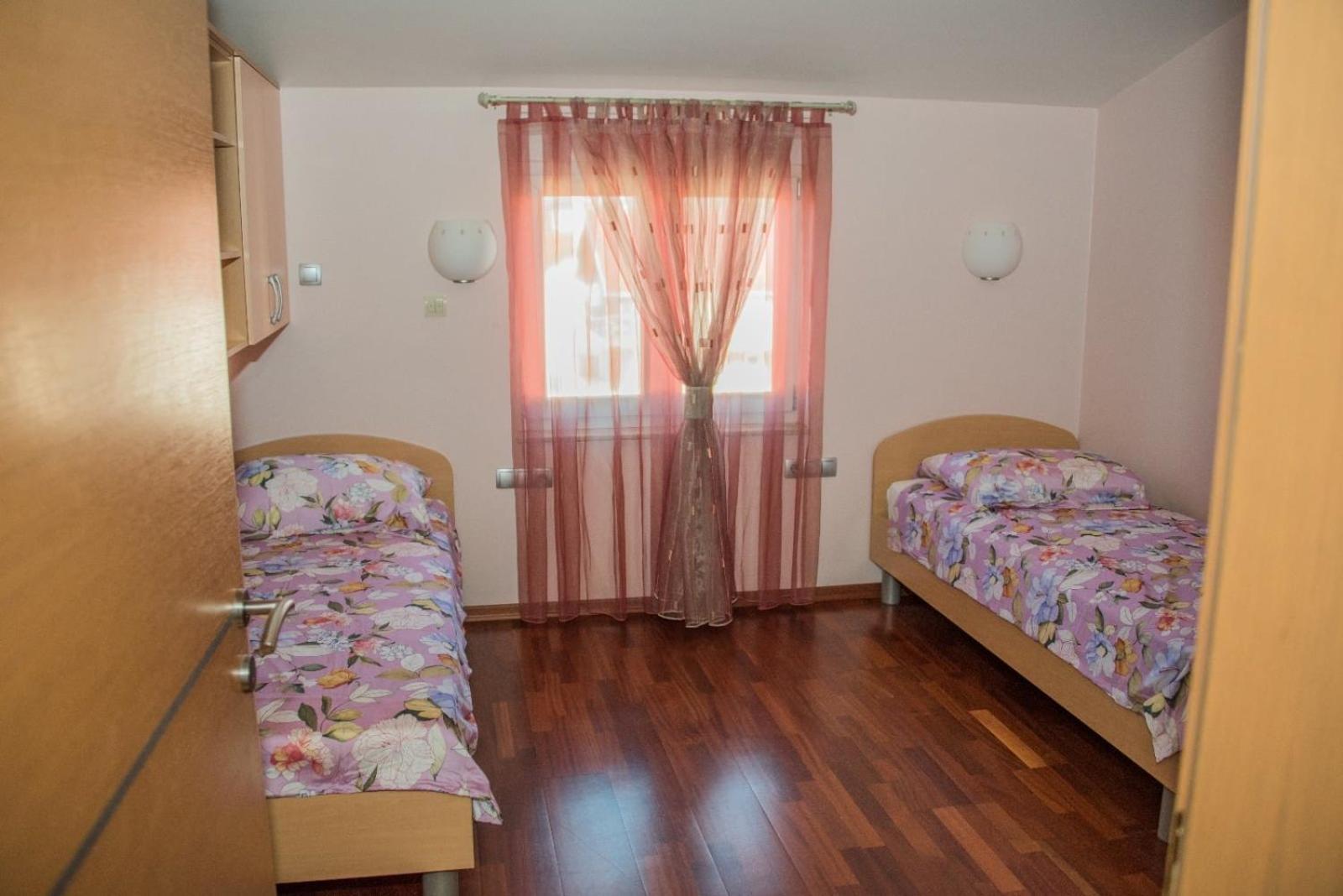 Hotel Barbaric Međugorje Esterno foto